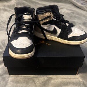 Jordan 1 Retro High OG- Unisex